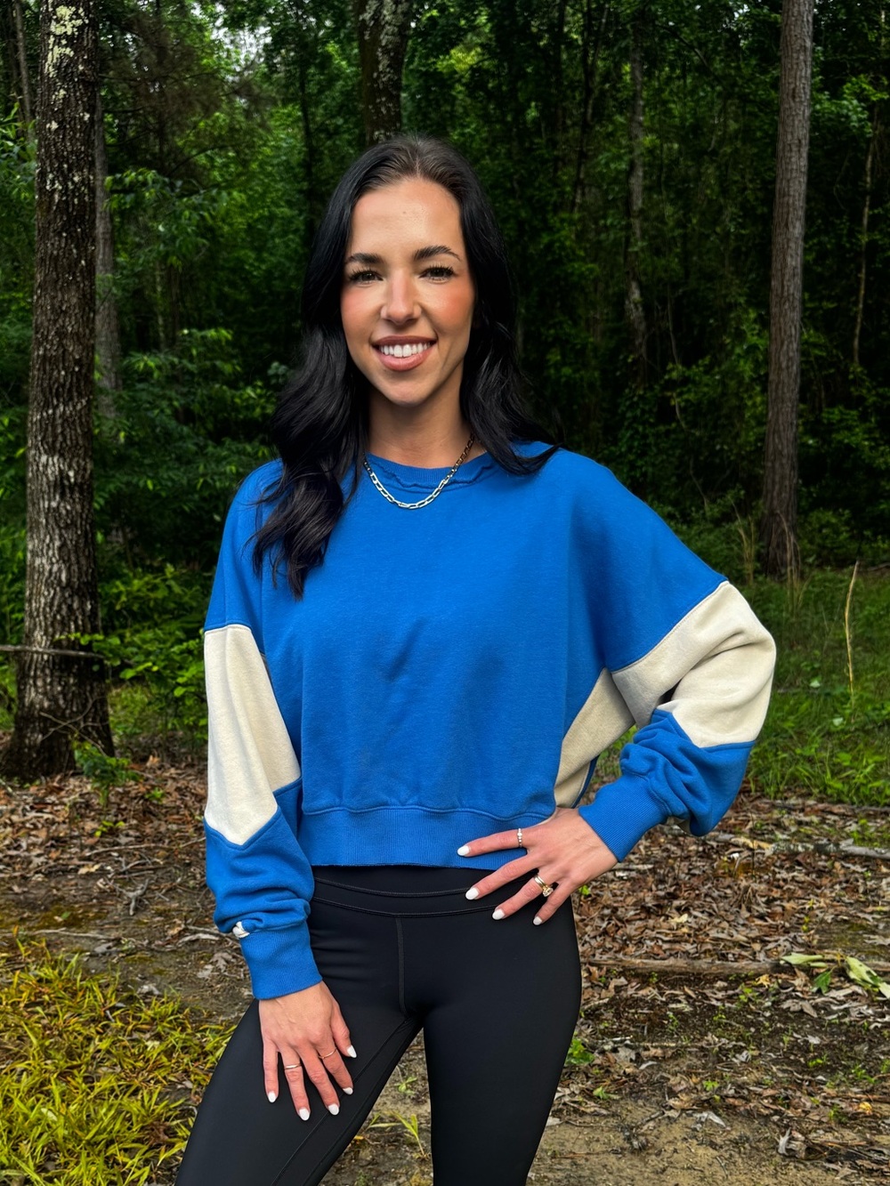 Mono B Blue and Cream Colorblock Cropped Sweatshirt